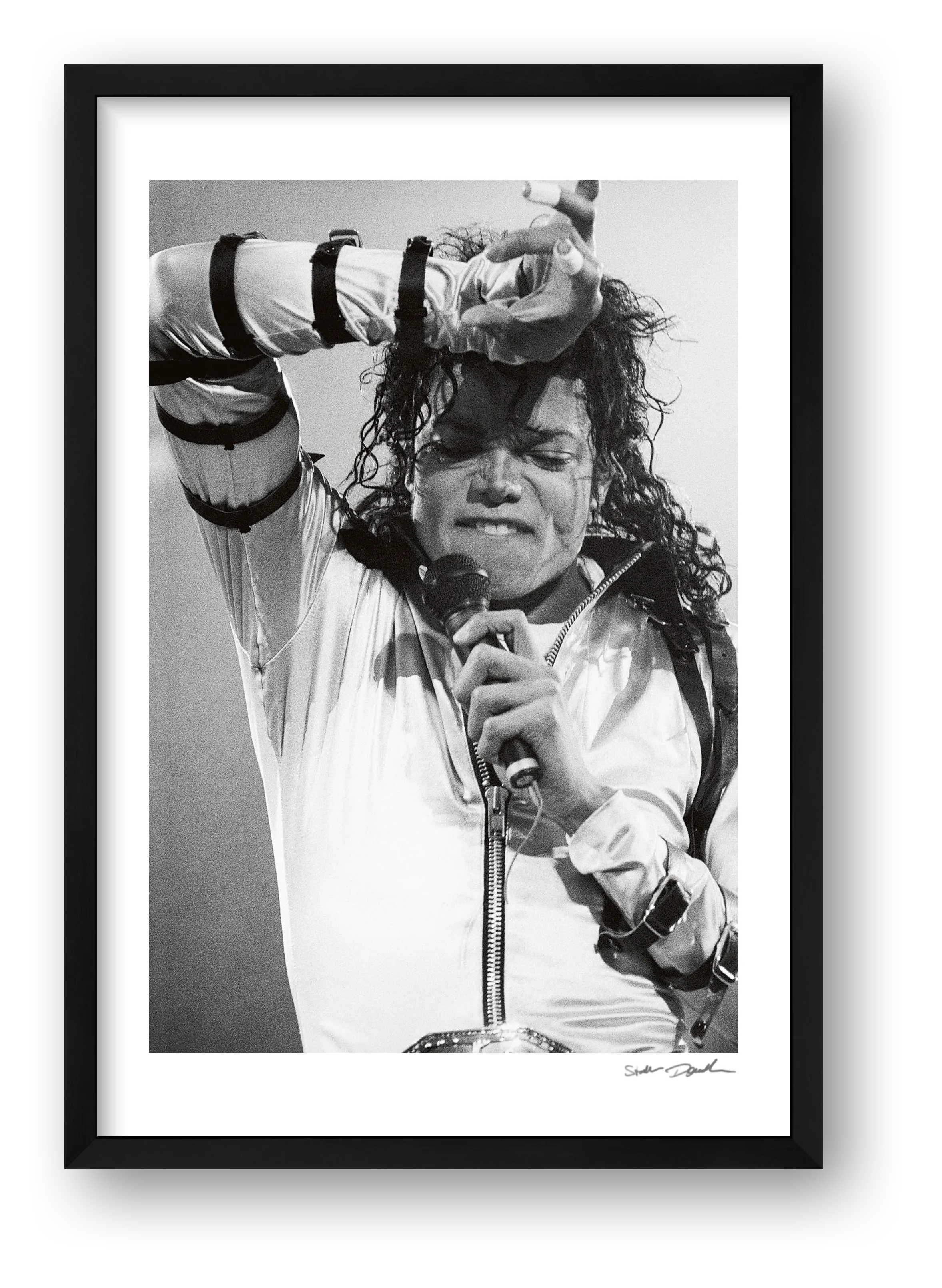 Michael Jackson - Wembley - Roll 11B Frame 16 — framed