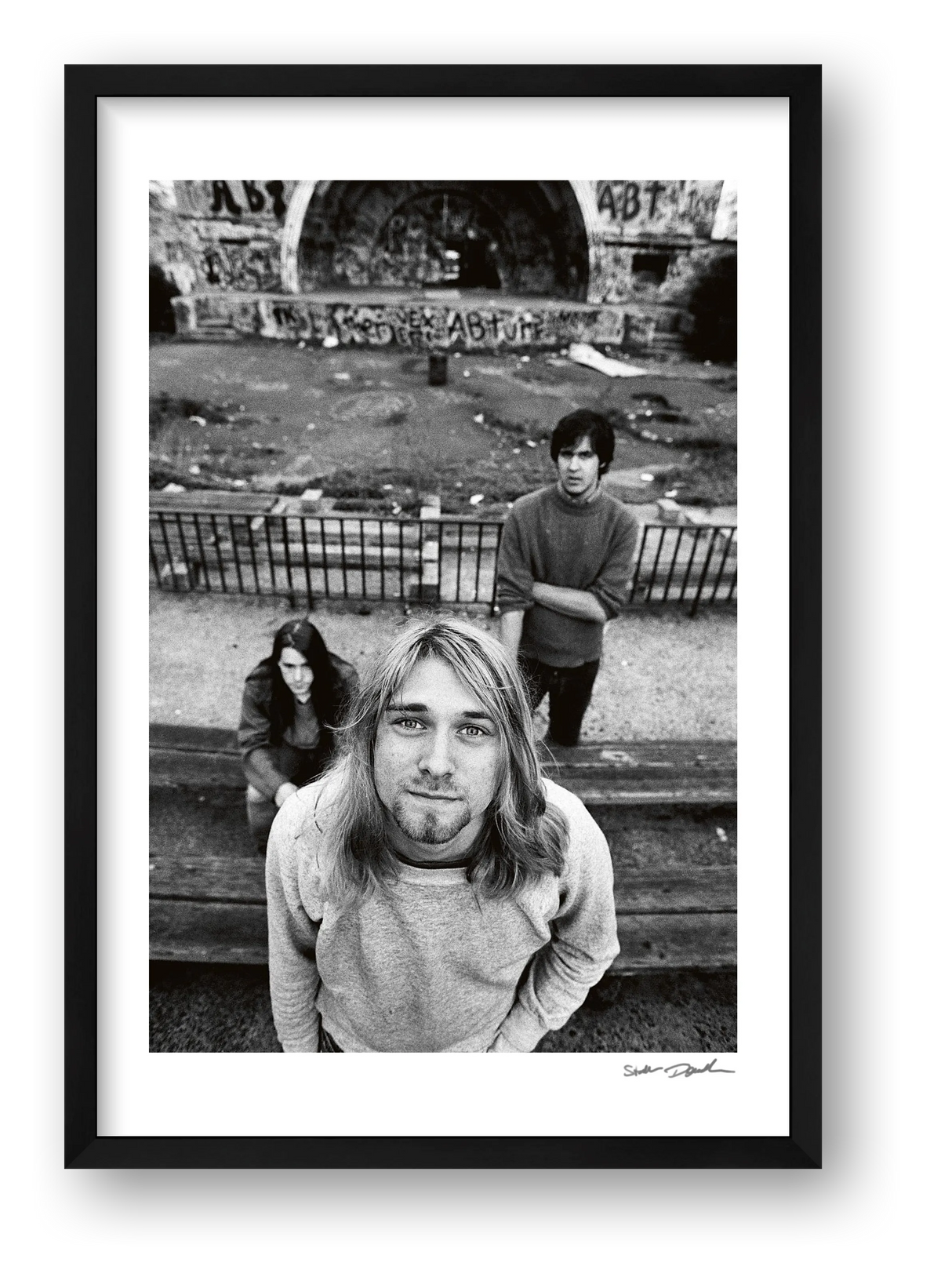 Nirvana – East River Amphitheatre – Portrait 3 — framed