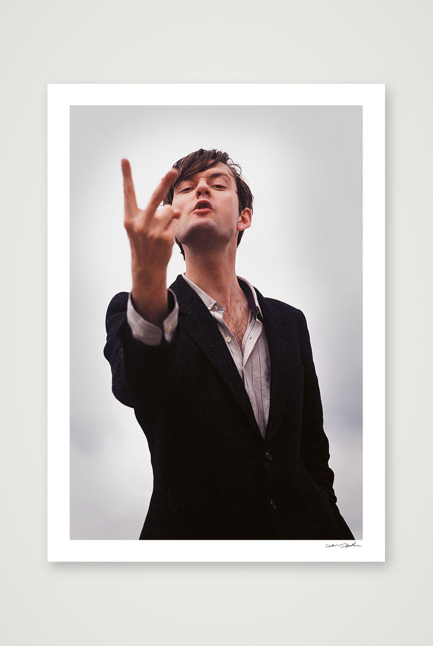 Jarvis Cocker - Pulp - V Sign - Colour — A1 (59×84cm, 23×33") Print only