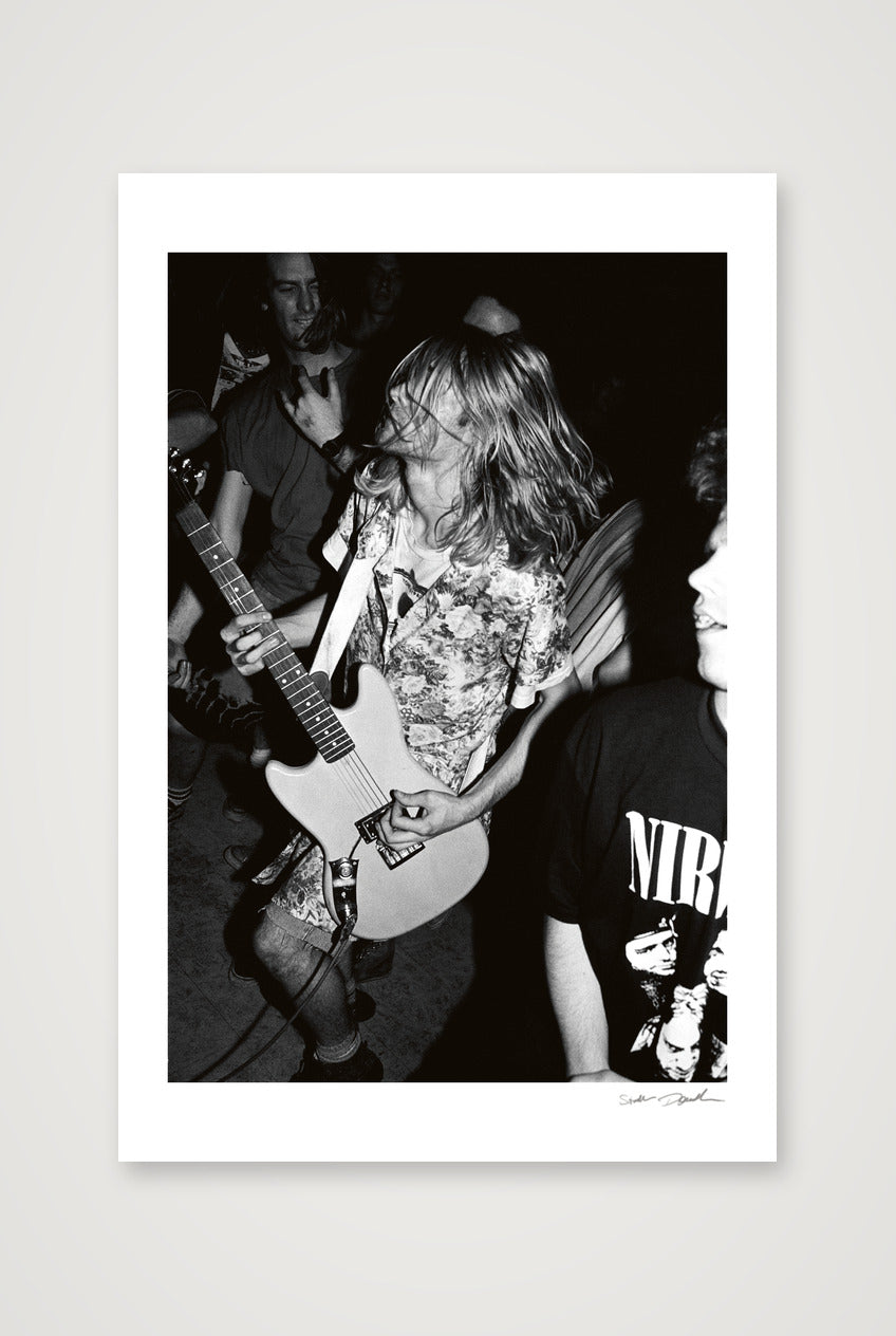 Kurt Cobain - In the crowd, rocking out — 40×60cm, 16×24" Print only
