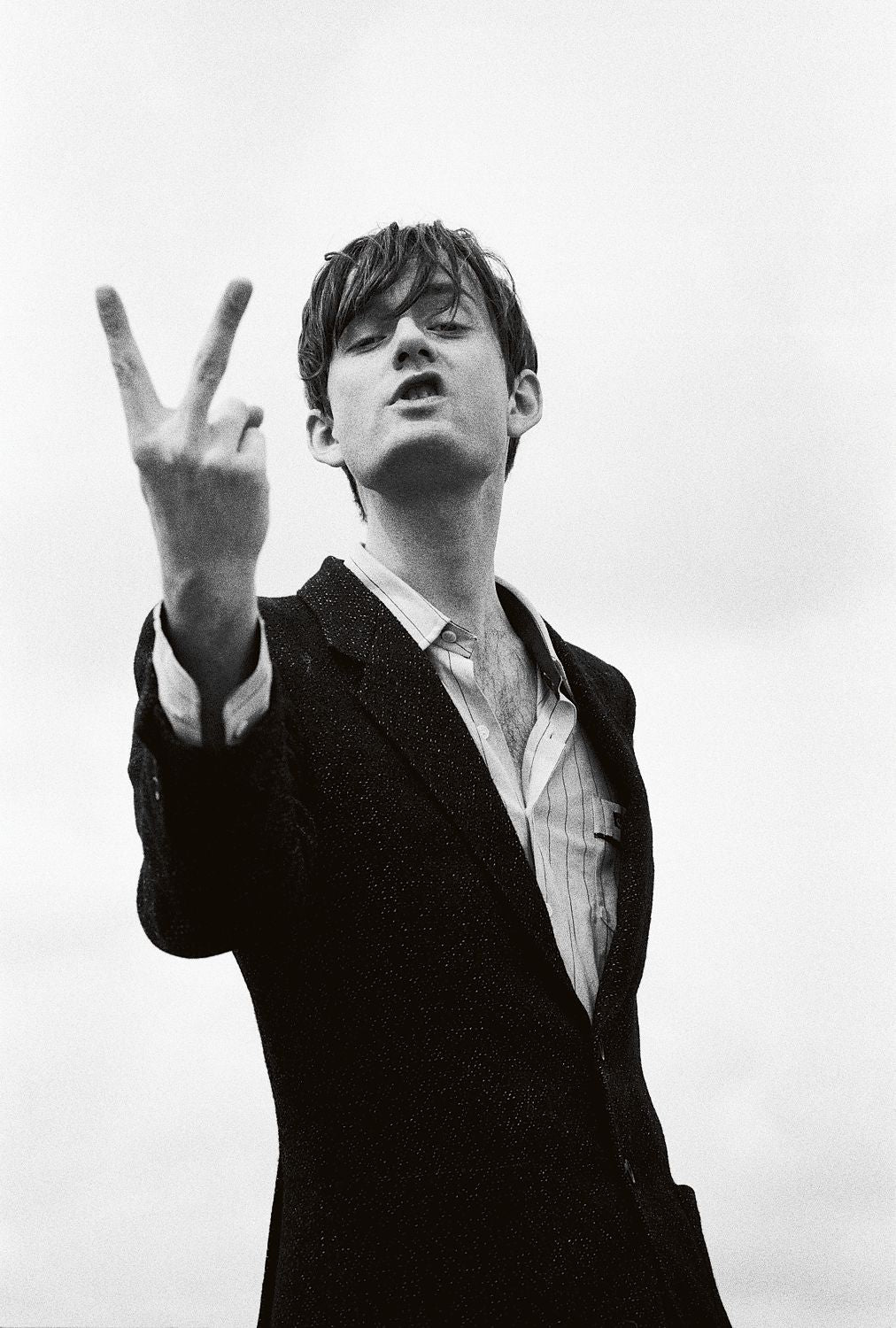 Jarvis Cocker - Pulp - V Sign - BW