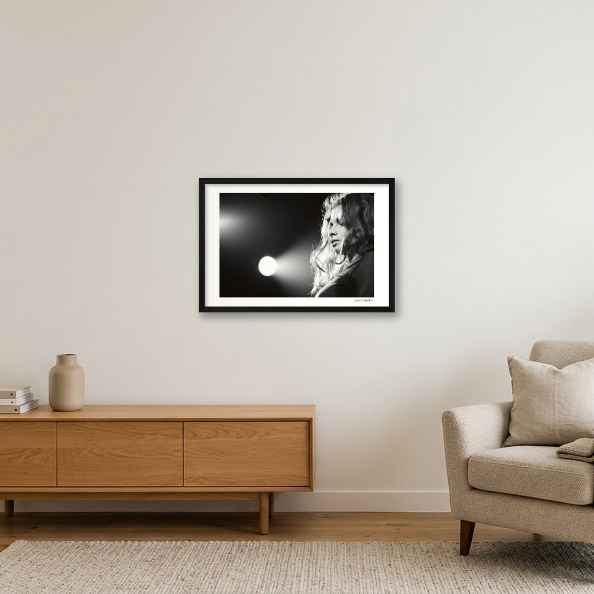 Hope Sandoval - Mazzy Star - Frame 22C 8 — 60×40cm, 24×16" Black Frame