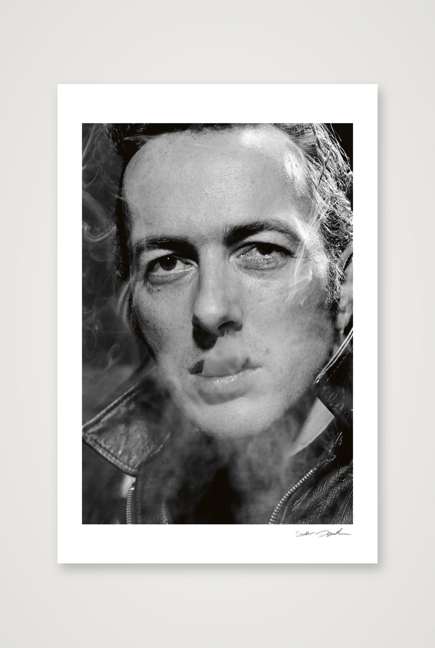  Joe Strummer - The Clash - Hollywood Close Up — 30×45cm, 12×18" Print only