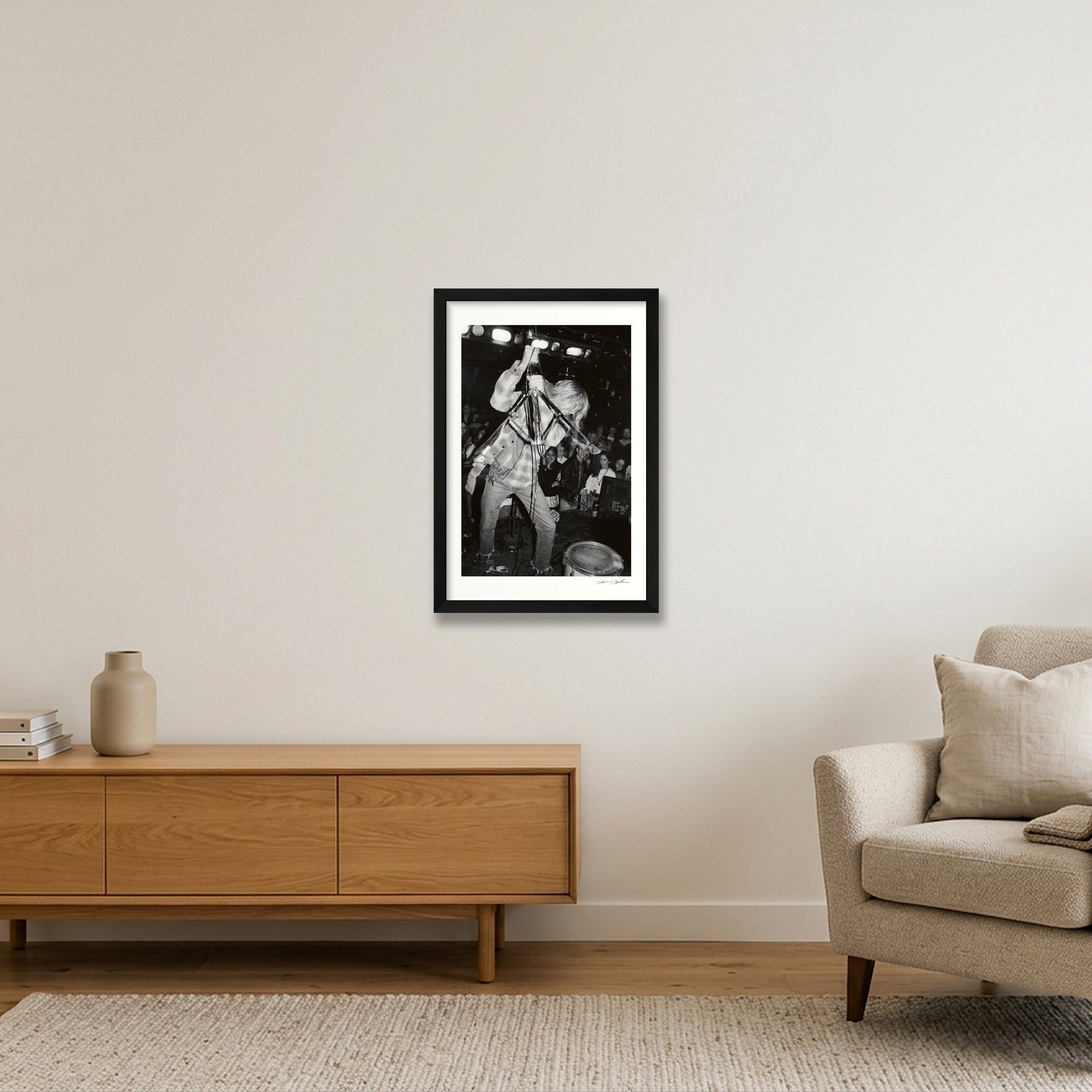 Kurt Cobain - Nirvana - Pyramid Club NYC - The Cymbal Stand — 30×45cm, 12×18" Black Frame