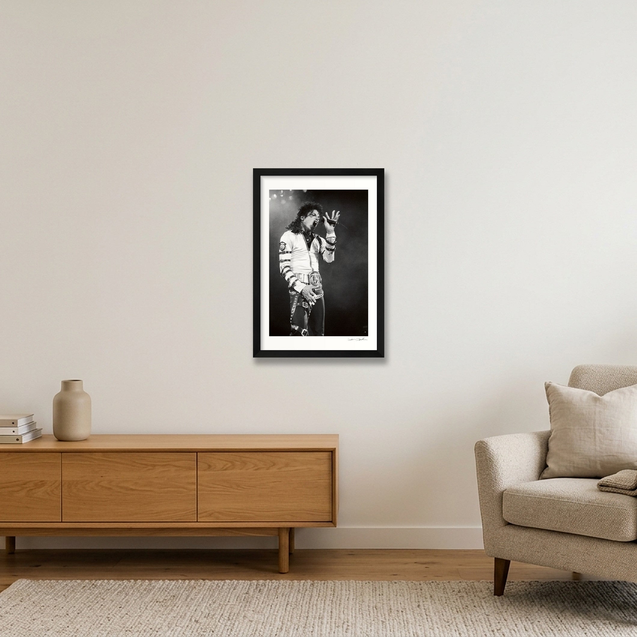 Michael Jackson - Wembley - Roll 11A Frame 19 — 30×45cm, 12×18" Black Frame