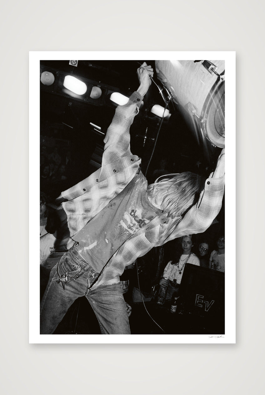 Kurt Cobain - Nirvana - Pyramid Club NYC - Breaking the Set — A0 (84×119cm, 33×47") Print only
