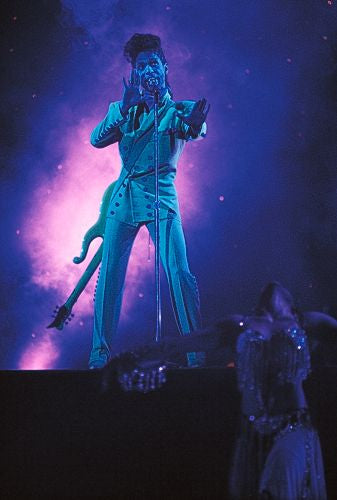 Prince- Olympiahalle, Munich - Purple Downpour