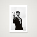 Jarvis Cocker - Pulp - V Sign - BW — 30×45cm, 12×18" Print only