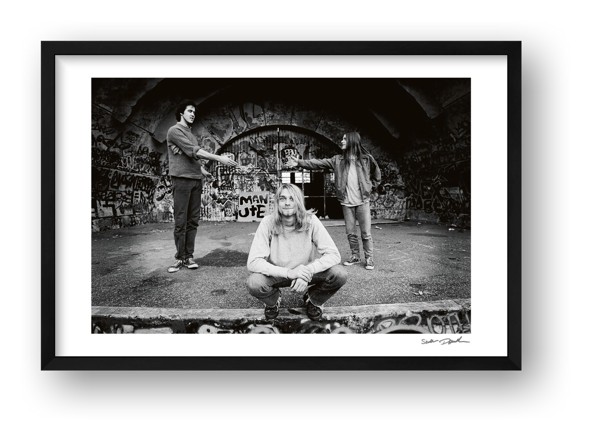 Nirvana – East River Amphitheatre – Portrait 2 — framed