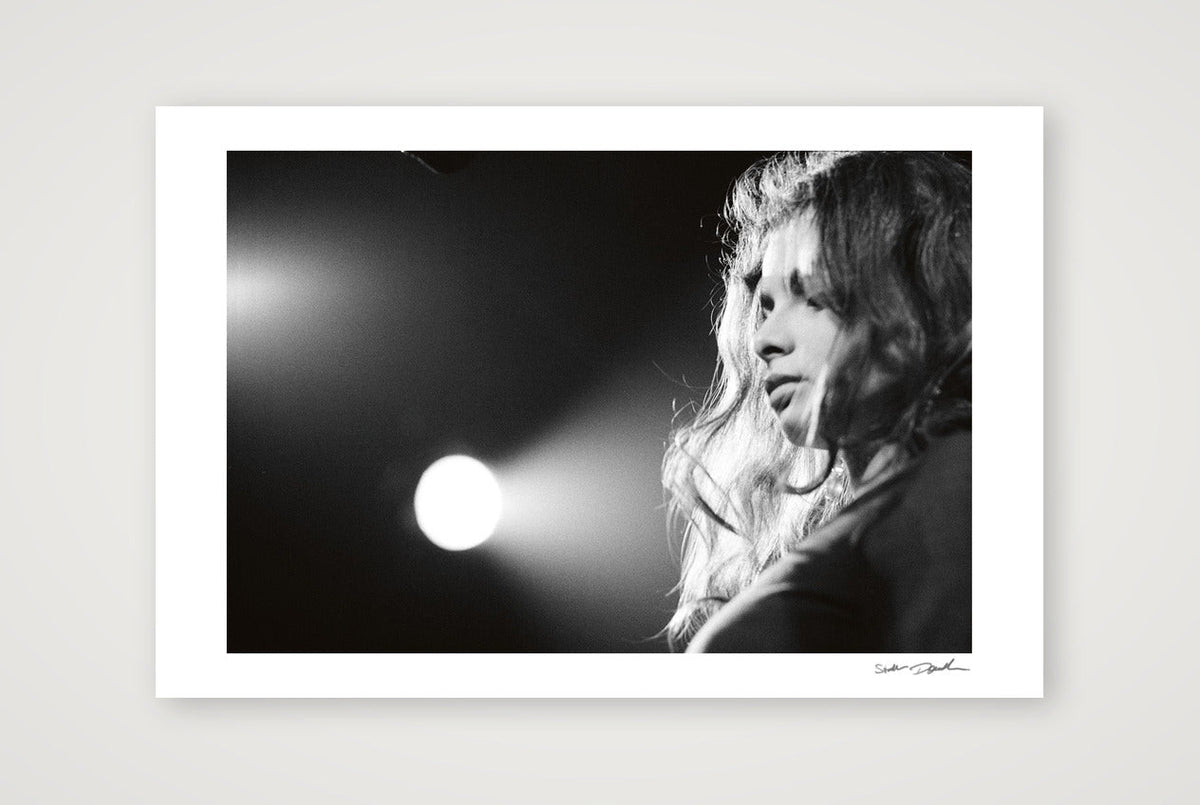 Hope Sandoval - Mazzy Star - Frame 22C 8 — 60×40cm, 24×16" Print only
