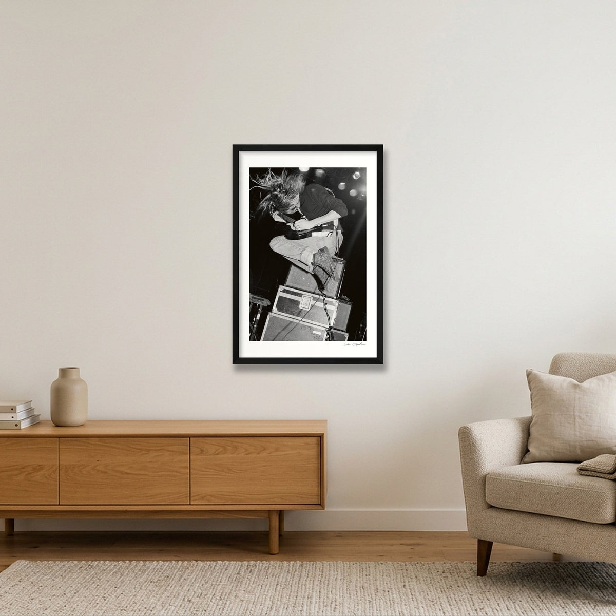Kurt Cobain - Live 1989 - Suspended — 40×60cm, 16×24" Black Frame