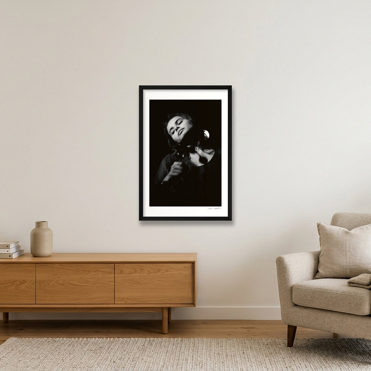 Hope Sandoval - Mazzy Star - Frame 22B 9a — 40×60cm, 16×24" Black Frame