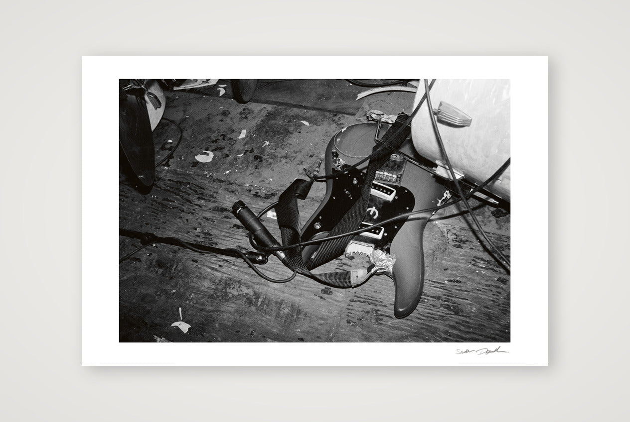 Kurt Cobain - Nirvana - Pyramid Club NYC - Walk Off — 45×30cm, 18×12" Print only