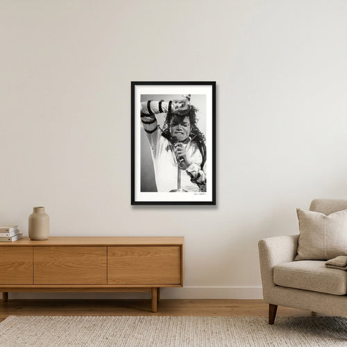 Michael Jackson - Wembley - Roll 11B Frame 16 — 40×60cm, 16×24" Black Frame