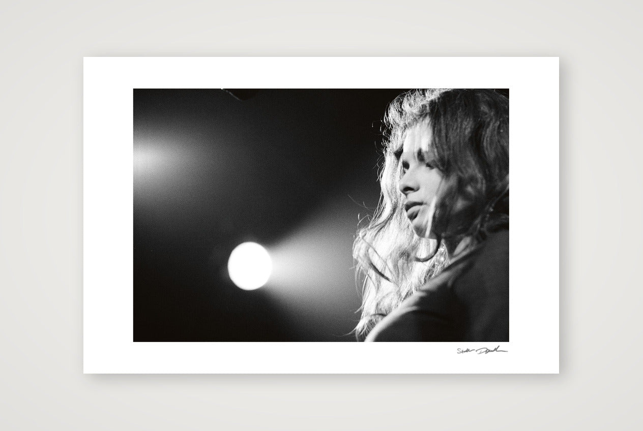 Hope Sandoval - Mazzy Star - Frame 22C 8 — 45×30cm, 18×12" Print only