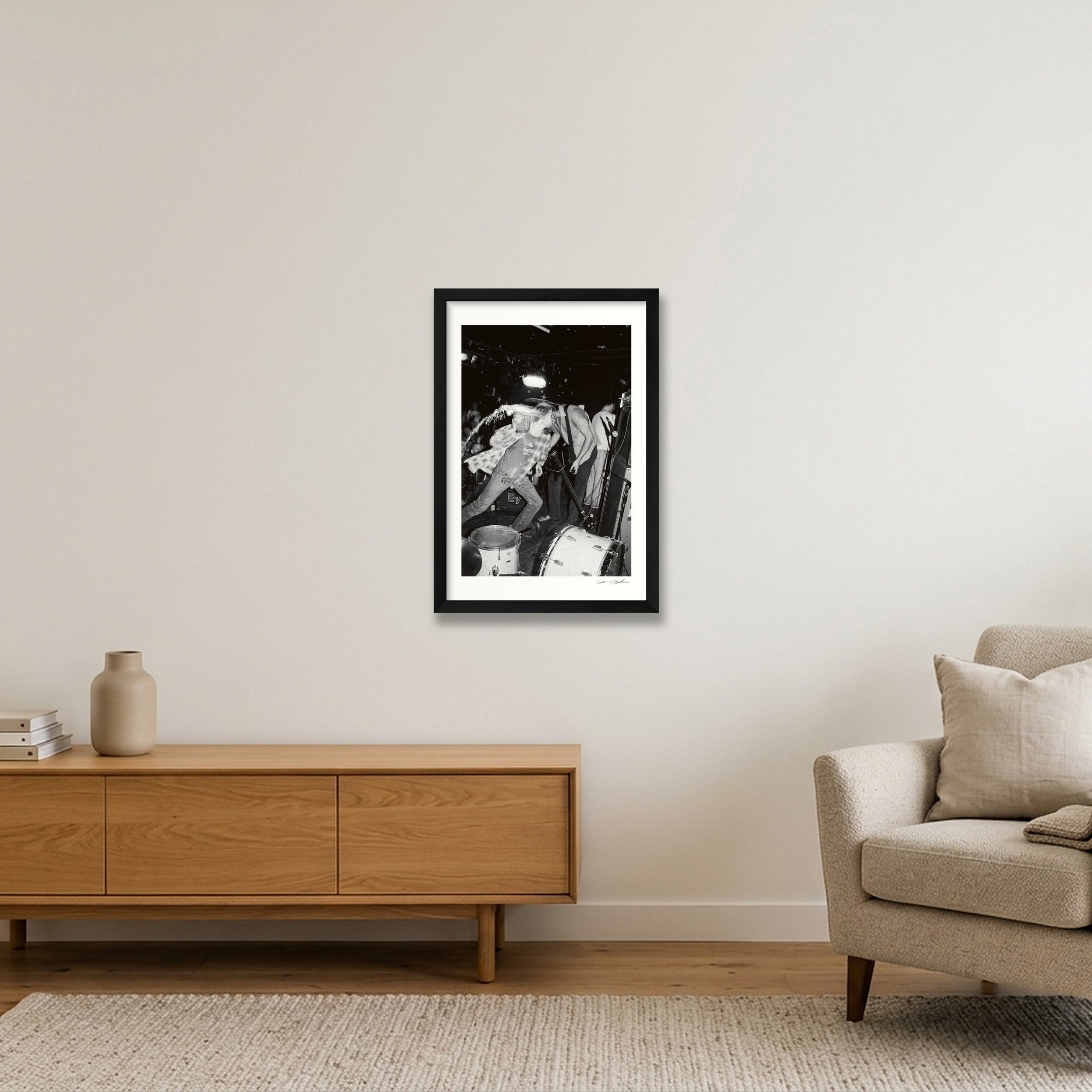 Kurt Cobain - Nirvana - Pyramid Club NYC - The Beer Pitcher — 30×45cm, 12×18" Black Frame